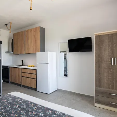 Miranda Roshi Apartman Toróni