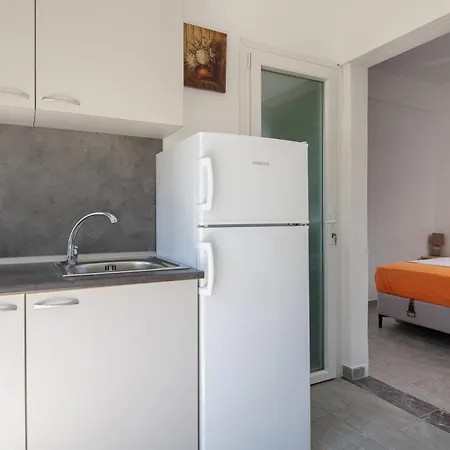 Miranda Roshi Apartment *