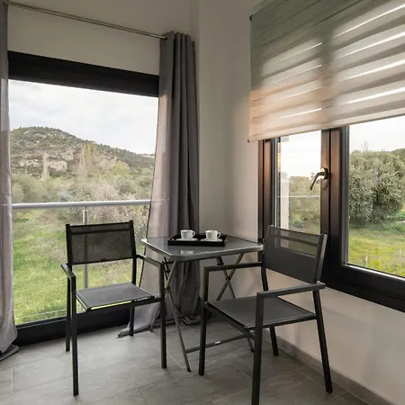 Miranda Roshi Apartment