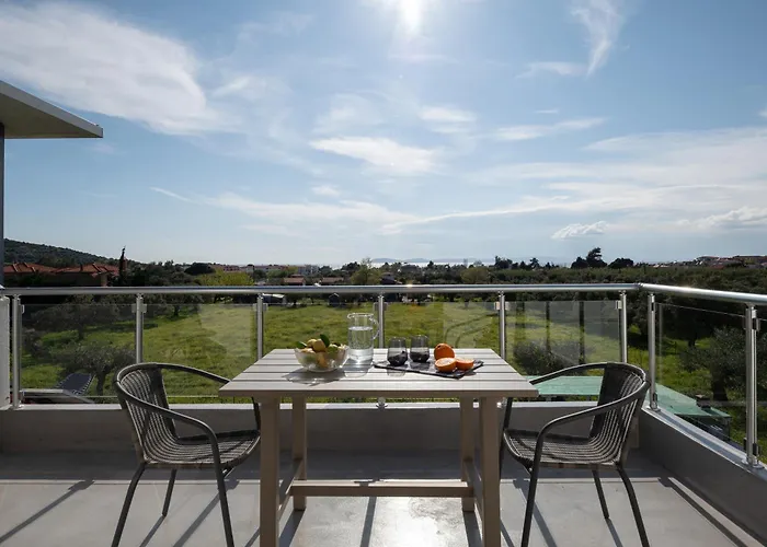 Miranda Roshi Апартаменты Торони