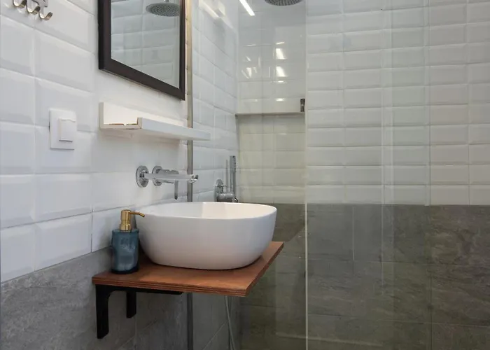 Apartament Miranda Roshi